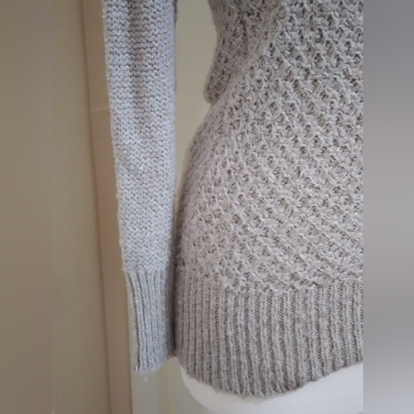 SALE $ American Eagle Outfitters Cowlneck Sweater XS - Picture 2 of 8